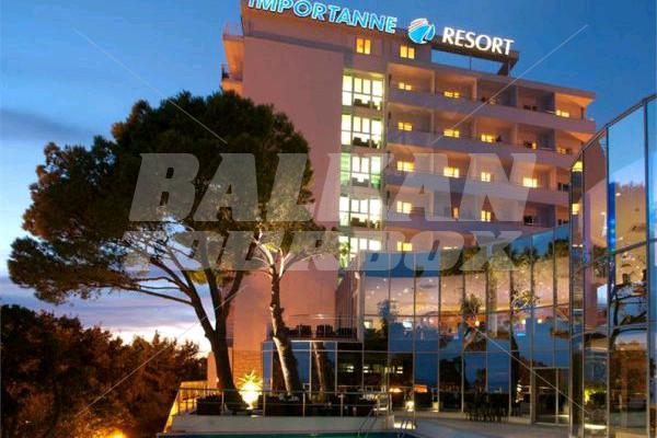 holiday in Royal Ariston