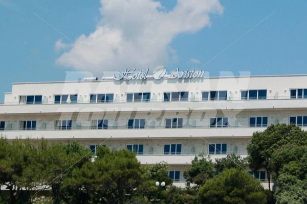 holiday in Royal Ariston