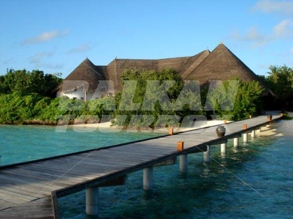 почивка в The Island Hideaway at Dhonakulhi, Maldives, Spa Resort & Marina