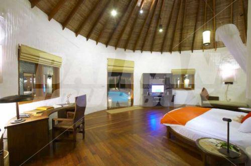 почивка в The Island Hideaway at Dhonakulhi, Maldives, Spa Resort & Marina