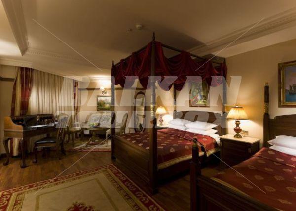 почивка в Delphin Palace Deluxe