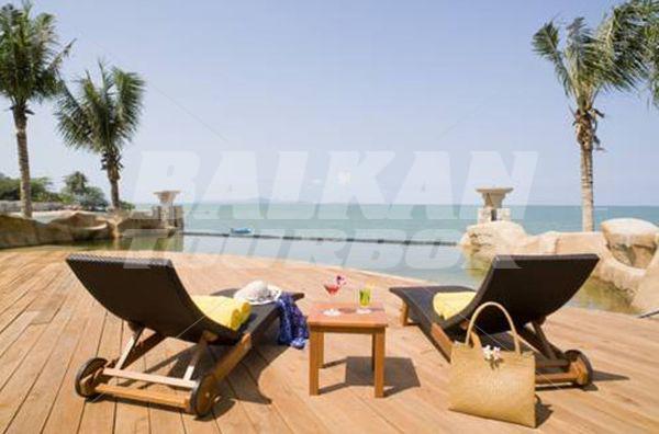 holiday in Centara Grand Mirage Beach