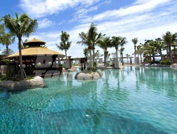 holiday in Centara Grand Mirage Beach