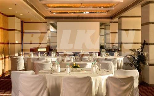 почивка в Peerless Inn Kolkata
