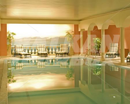 holiday in Emperador