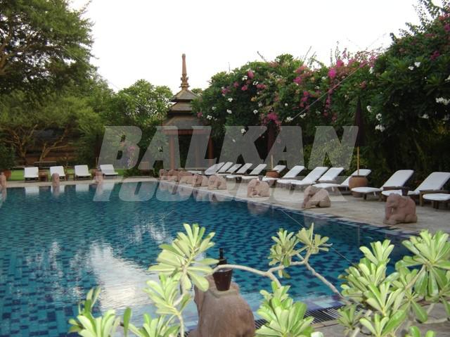 holiday in @ Tharabar Gate