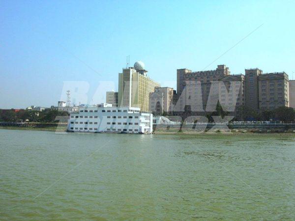 holiday in The Floatel Kolkata