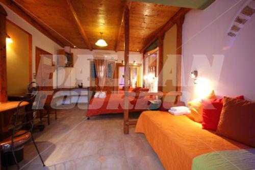почивка в Polikandia Hotel Folegandros