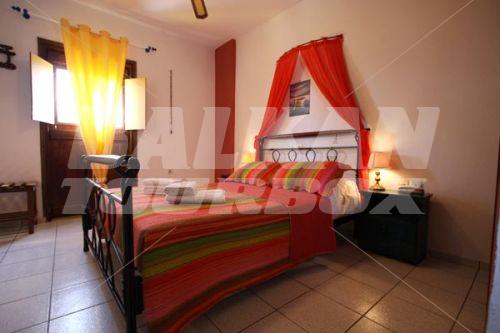почивка в Polikandia Hotel Folegandros
