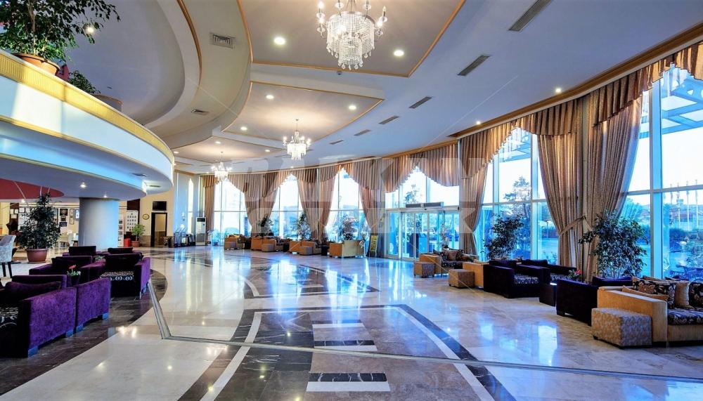 почивка в Crystal Admiral Resort