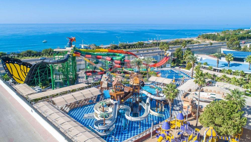 почивка в Crystal Admiral Resort