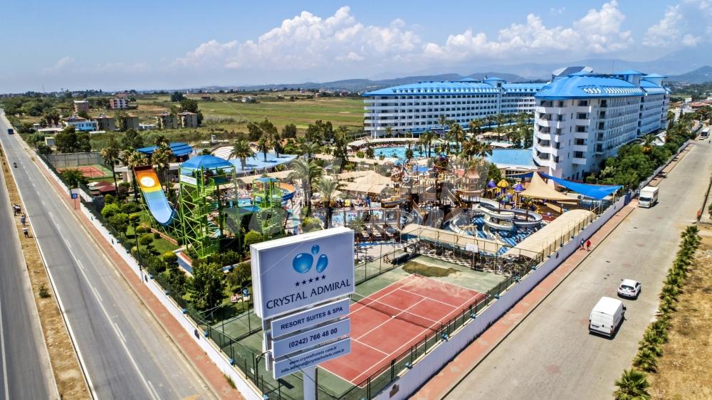 почивка в Crystal Admiral Resort
