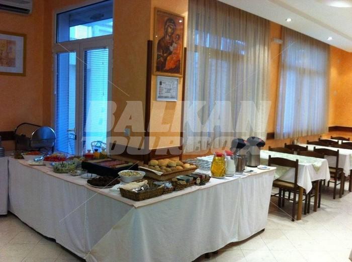 holiday in Koral