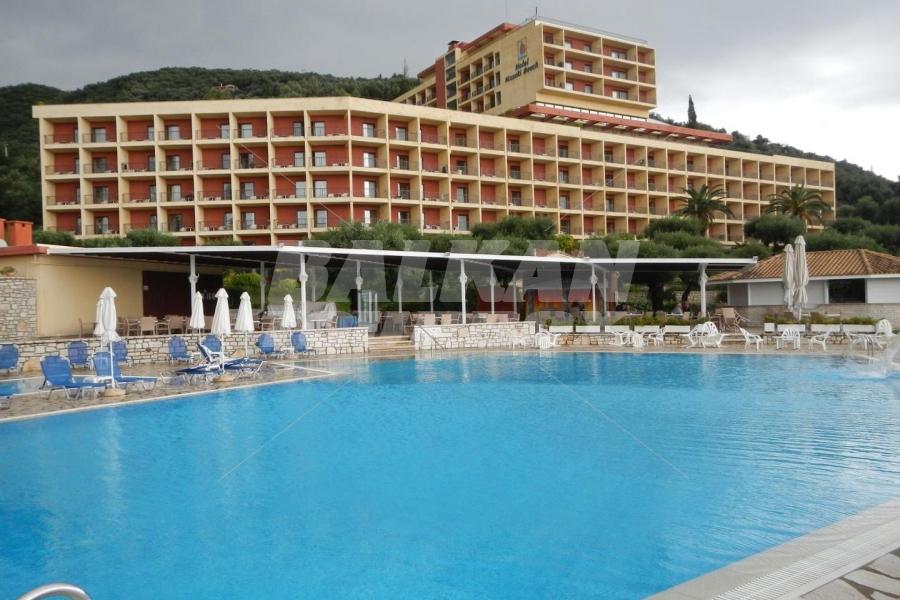 holiday in Nissaki Beach