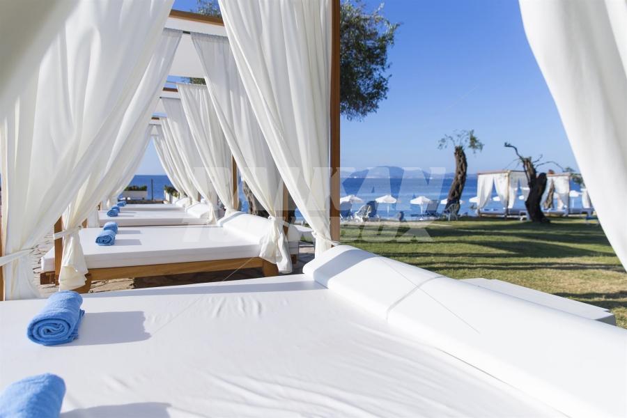 holiday in Nissaki Beach