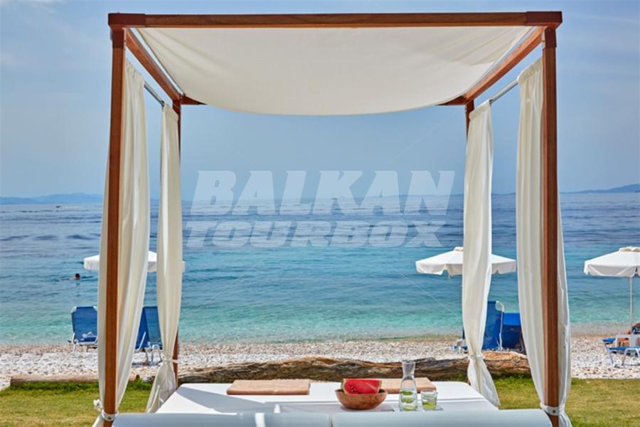 holiday in Nissaki Beach
