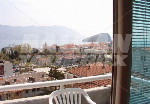 holiday in Villa Teona