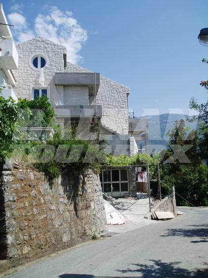 holiday in Villa Teona