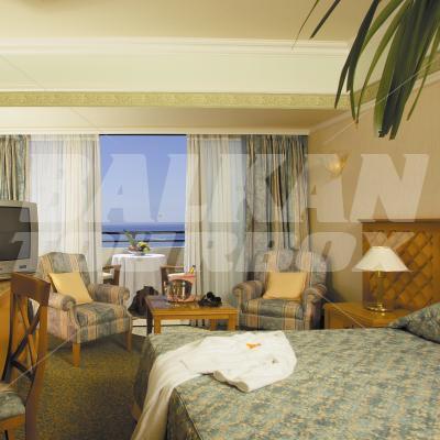 holiday in Amathus Beach