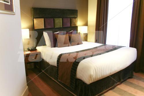 holiday in Ten Hill Place Edinburgh