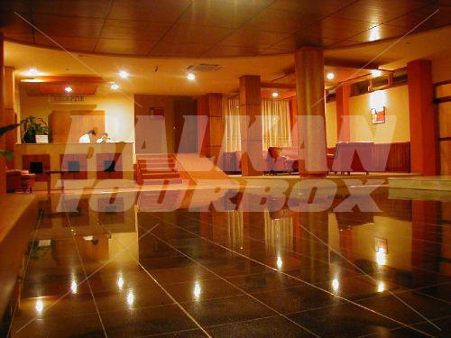 holiday in Phoenix Arad