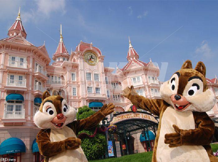 почивка в Disneyland Hotel