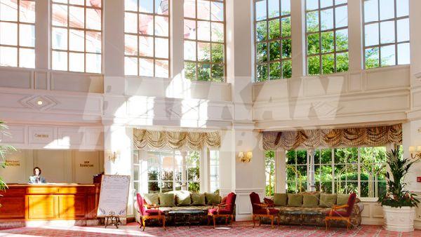 почивка в Disneyland Hotel