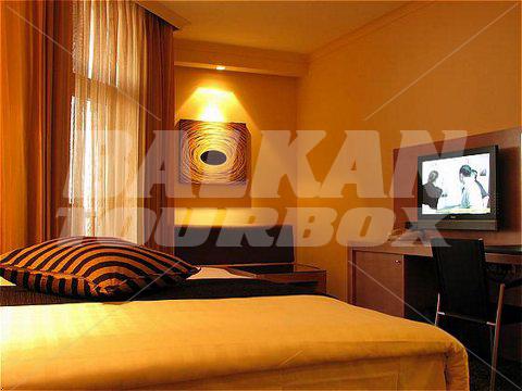 почивка в Crowne Plaza Jerusalem