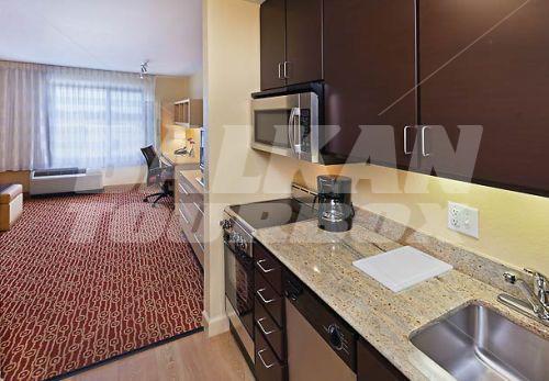 почивка в TownePlace Suites by Marriott Tulsa Broken Arrow