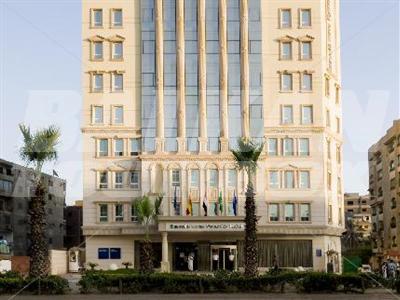 почивка в  Barcelo Pyrmid