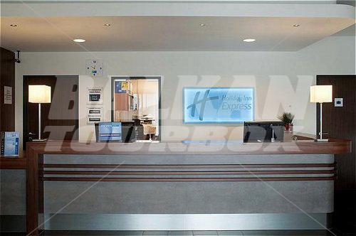 почивка в Holiday Inn Express Bremen Airport