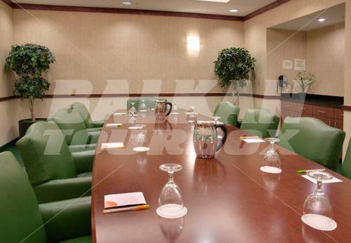 почивка в Courtyard by Marriott Houston by the Galleria
