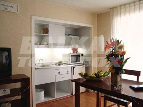 почивка в San Marino Suites