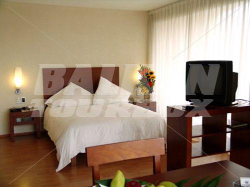 почивка в San Marino Suites