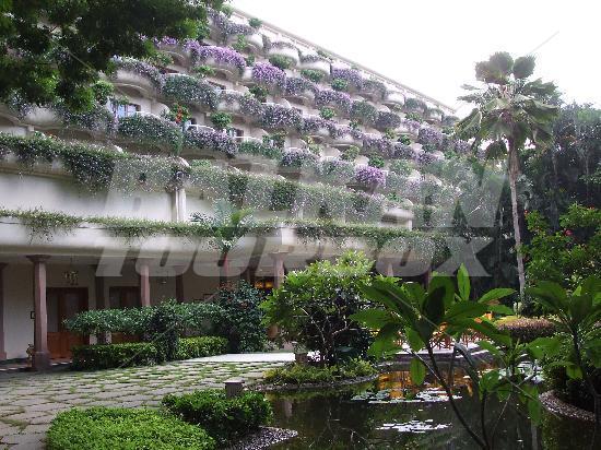 holiday in The Oberoi Bangalore