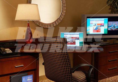 почивка в St. Louis Airport Marriott