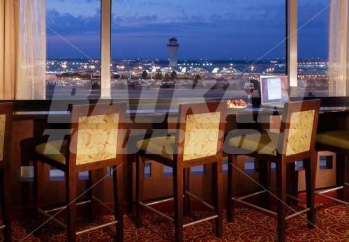 почивка в St. Louis Airport Marriott