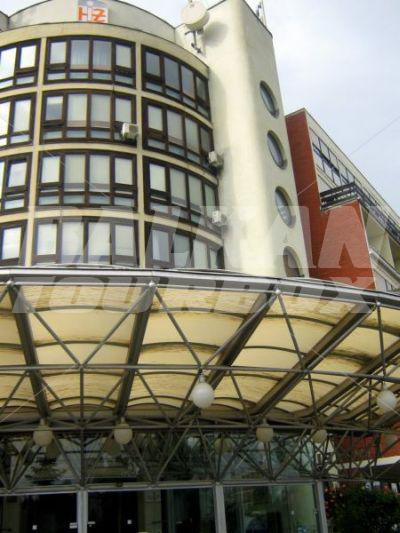 holiday in I Hotel
