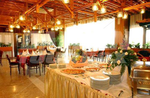holiday in I Hotel