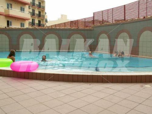 holiday in Canifor