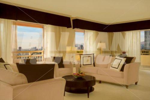 почивка в Intercontinental Century City