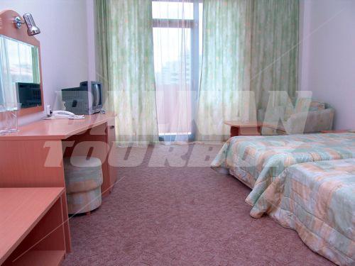 holiday in Mena Palas