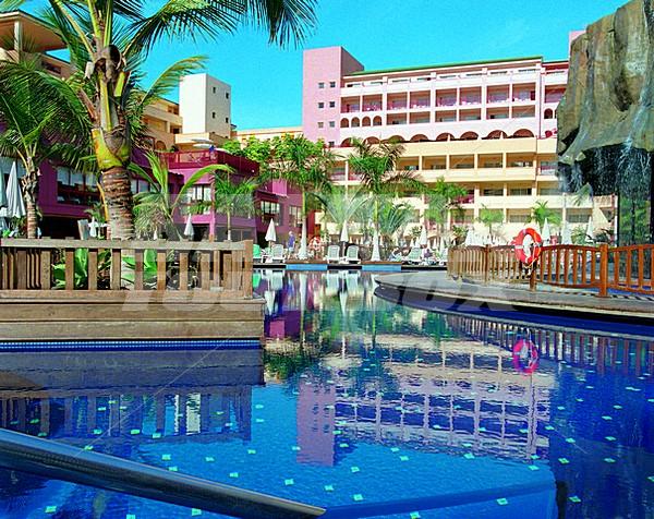 holiday in Jacaranda