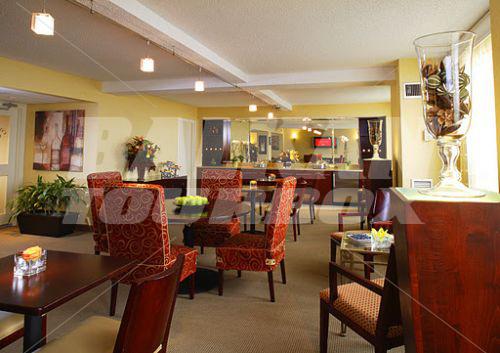 почивка в New York LaGuardia Airport Marriott