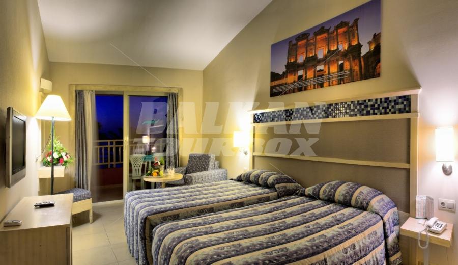 почивка в Ephesia Holiday Beach Club