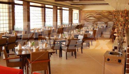 holiday in Cambay Golf Resort Jamdoli