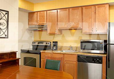 почивка в Residence Inn by Marriott Kansas City Downtown/Union Hill