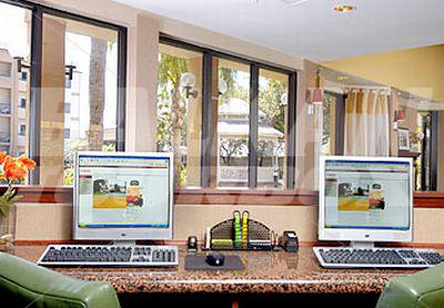почивка в Courtyard by Marriott Miami Airport West/Doral