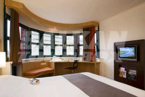 почивка в Ibis Heroes' Square Budapest