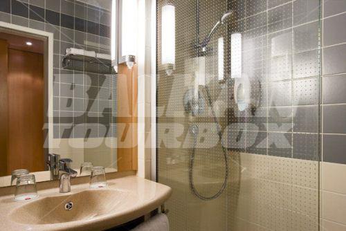 почивка в Ibis Heroes' Square Budapest